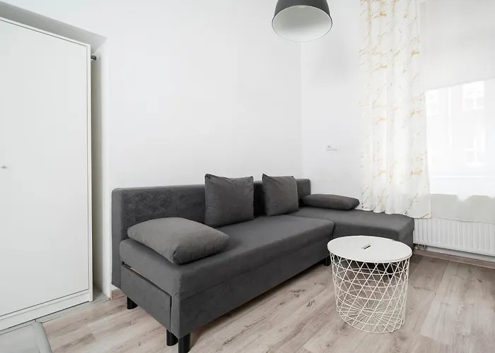 Legionow M1 - Parking, Location