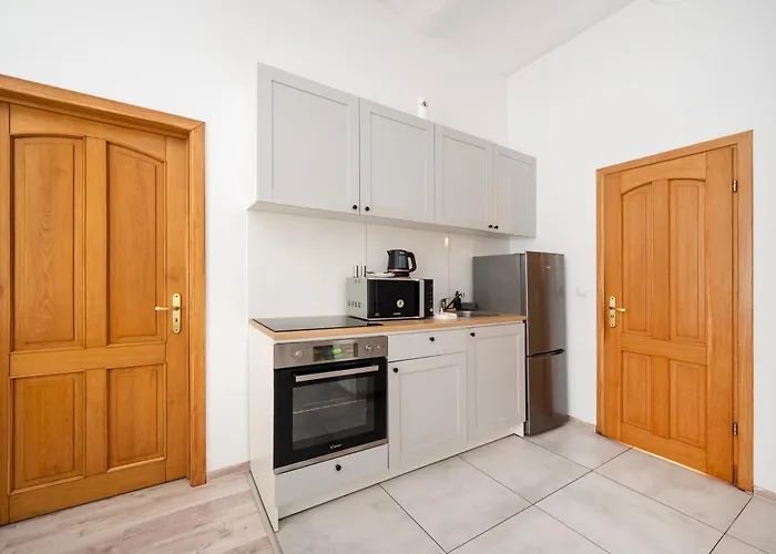 Legionow M1 - Parking, Location *